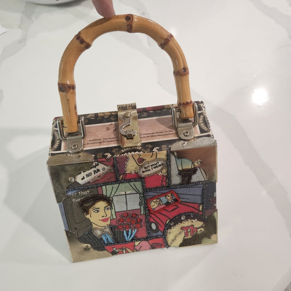 Handmade Unique Purse Romantic Comic Cigar Box Purse - Picture 4 of 16